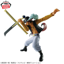 Load image into Gallery viewer, One Piece Figure Dracule Mihawk Battle Record Collection Banpresto
