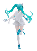 Load image into Gallery viewer, Piapro Figure Hatsune Miku 15th Anniversary Zhou Ver. SPM SEGA [Damaged Packaging]
