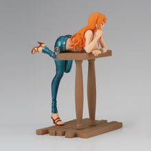 Load image into Gallery viewer, One Piece Figure Nami Grandline Journey Bandai [Damaged Packaging]
