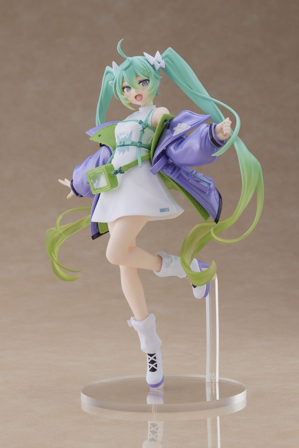 Piapro Figure Hatsune Miku Fashion Sporty Ver. Taito