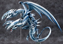 Load image into Gallery viewer, Yu-Gi-Oh Duel Monsters Figure Blue-Eyes Ultimate Dragon Amakuni
