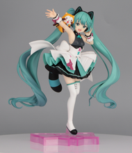 Load image into Gallery viewer, Piapro x Araiguma Rascal Figure Hatsune Miku with Rascal Cyber Future Exceed Creative FuRyu

