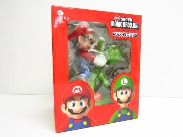 Nintendo MAX Figure Super Mario Bros. Wii Mario & Yoshi