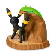 Load image into Gallery viewer, Pokemon Figure Umbreon An Afternoon With Eevee and Friends Funko Pokemon Center
